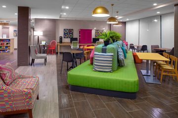 Hotel Interior 14 of 48