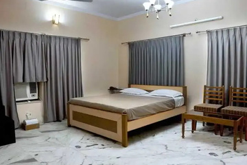 guest_rooms