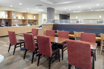 Breakfast/Coffee Service 17 of 18