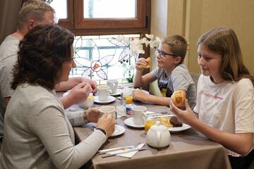 Breakfast buffet