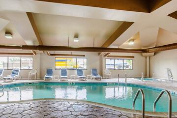 Comfort Suites Louisville East