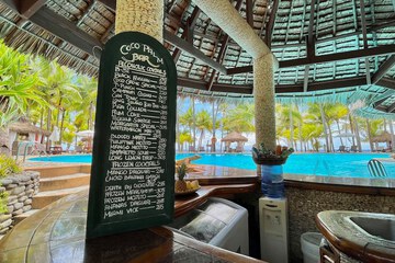 Poolside bar