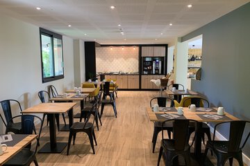 Breakfast area