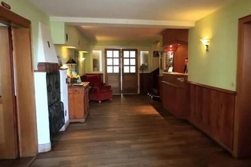 Concierge desk