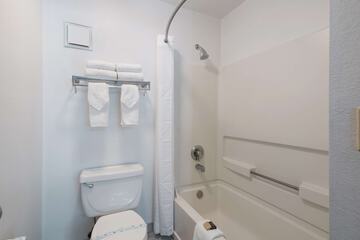 Room 15 of 39
