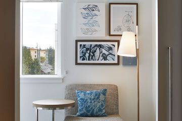 Room 30 of 49