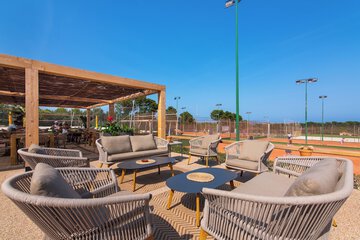 Sports bar