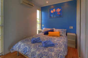 Photo 33