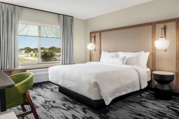 Fairfield Inn & Suites by Marriott Milwaukee West