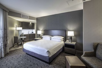 Room 35 of 64