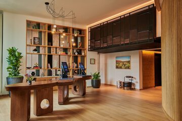 Check-in/check-out kiosk