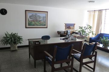 Concierge desk