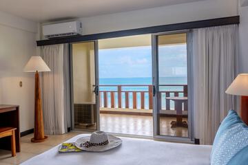 Beach/ocean view