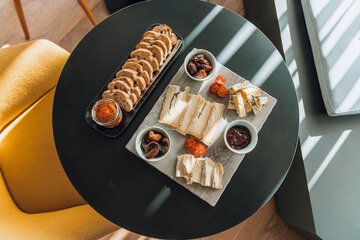 Snack bar
