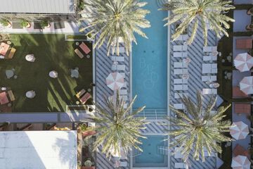 Private pool