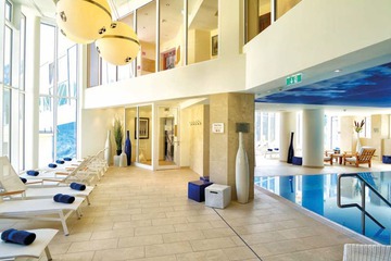Exercise/lap pool