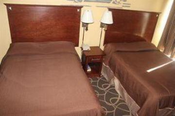 Howard Johnson Inn Queens