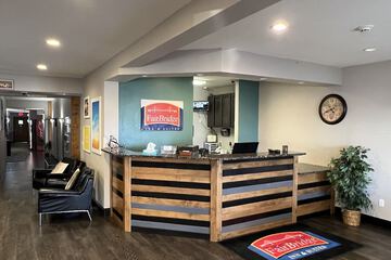 Check-in/check-out kiosk