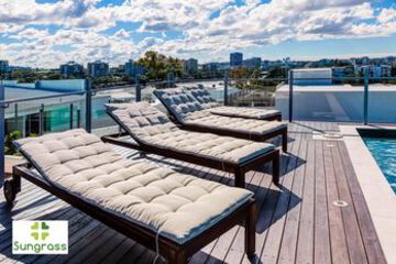 Sundeck