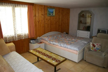 guest_rooms