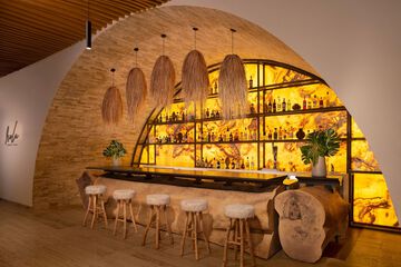 Snack bar