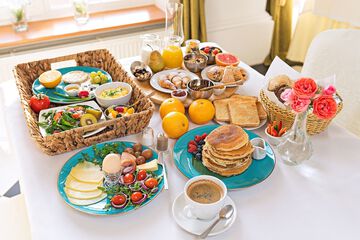 Breakfast meal