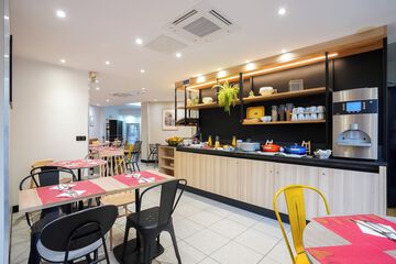 Breakfast area