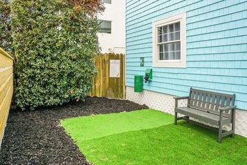 Pet-friendly amenities