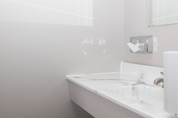 Bathroom sink