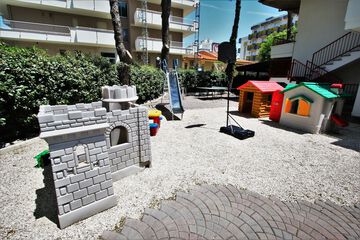 Children's play area - outdoor