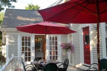 The James Place Inn Bed & Breakfast