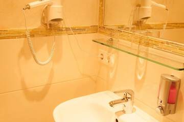 Bathroom sink