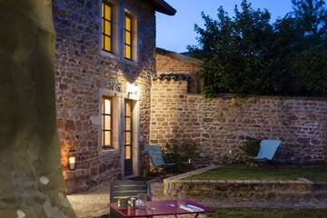 Front of property - evening/night