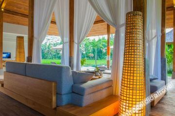 Hotel Interior or Public Areas