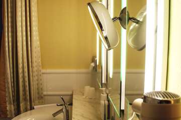 Bathroom sink
