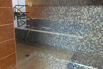 Steam room