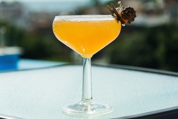 Poolside bar