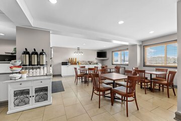 Breakfast area