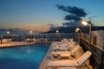 Rooftop pool