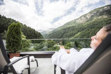 Sundeck