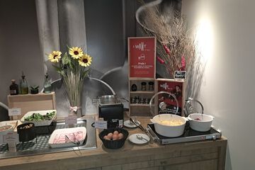Breakfast buffet