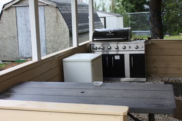 BBQ/picnic area