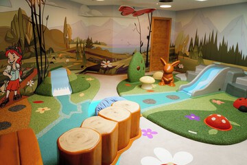 Children's play area - indoor