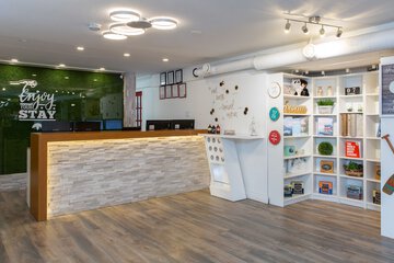 Check-in/check-out kiosk