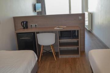 Photo 32