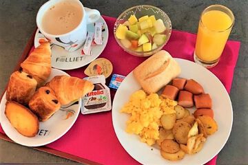 Breakfast meal