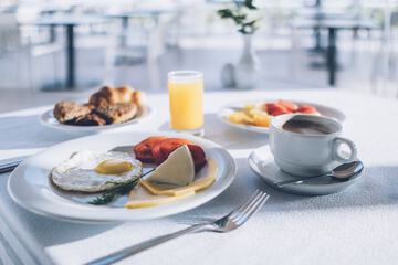 Breakfast meal