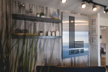 Check-in/check-out kiosk