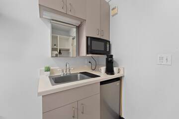 Private kitchenette