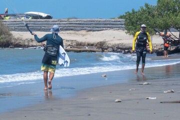 Surfing/boogie boarding